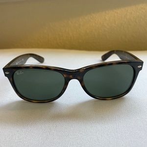 Ray Bans New Wayfarer Sunglasses